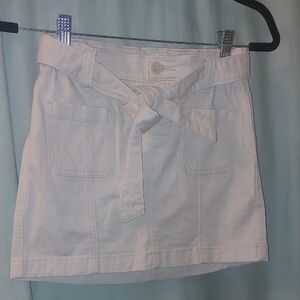 Stylish ABOR G GFCream Mini Skirt with Belt